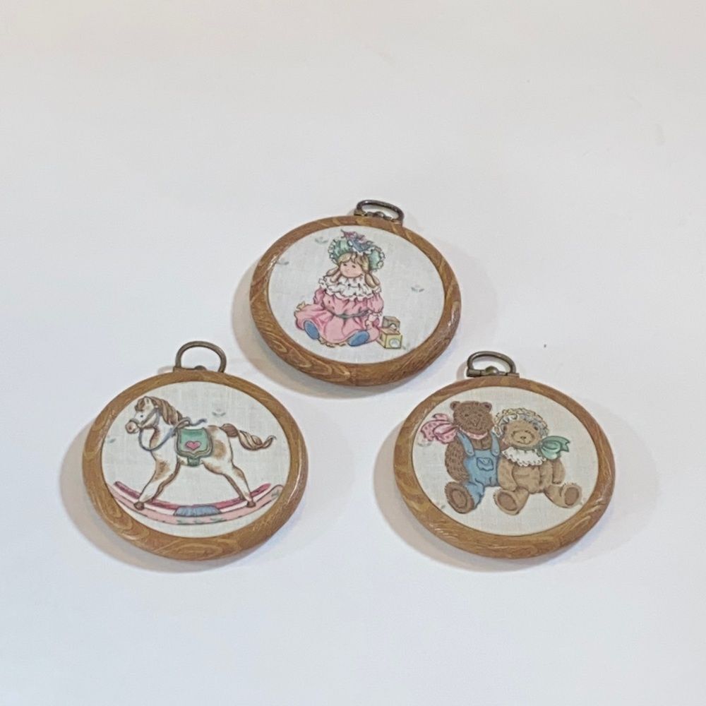 Adorable Wooden Toy Ornaments Set